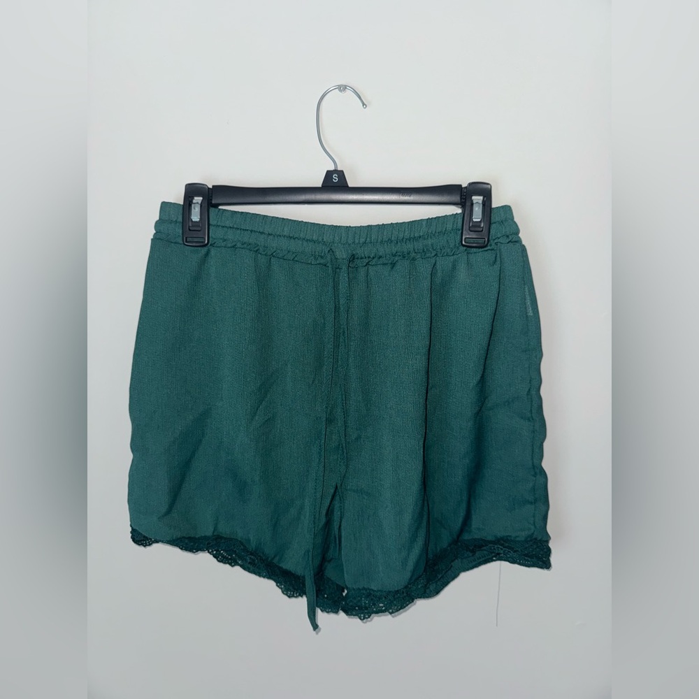 Women's Green Lace Trim Shorts